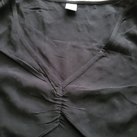 Black V-Neck Blouse - Medium - Old Navy - New with tags - Picture 2 of 11